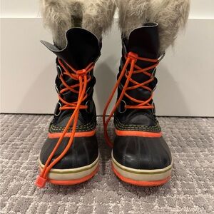 Sorel Black and Orange Fur-Lined Boots